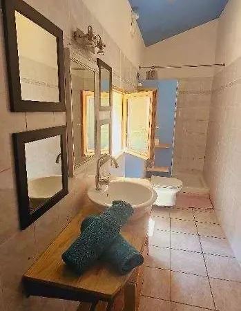 Proche Pont Du Gard Remoulins