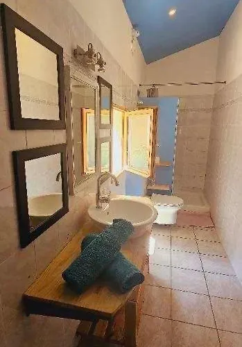 Proche Pont Du Gard Remoulins